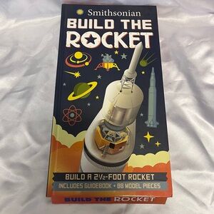 Smithsonian •‎ STEM Build the Rocket Kit